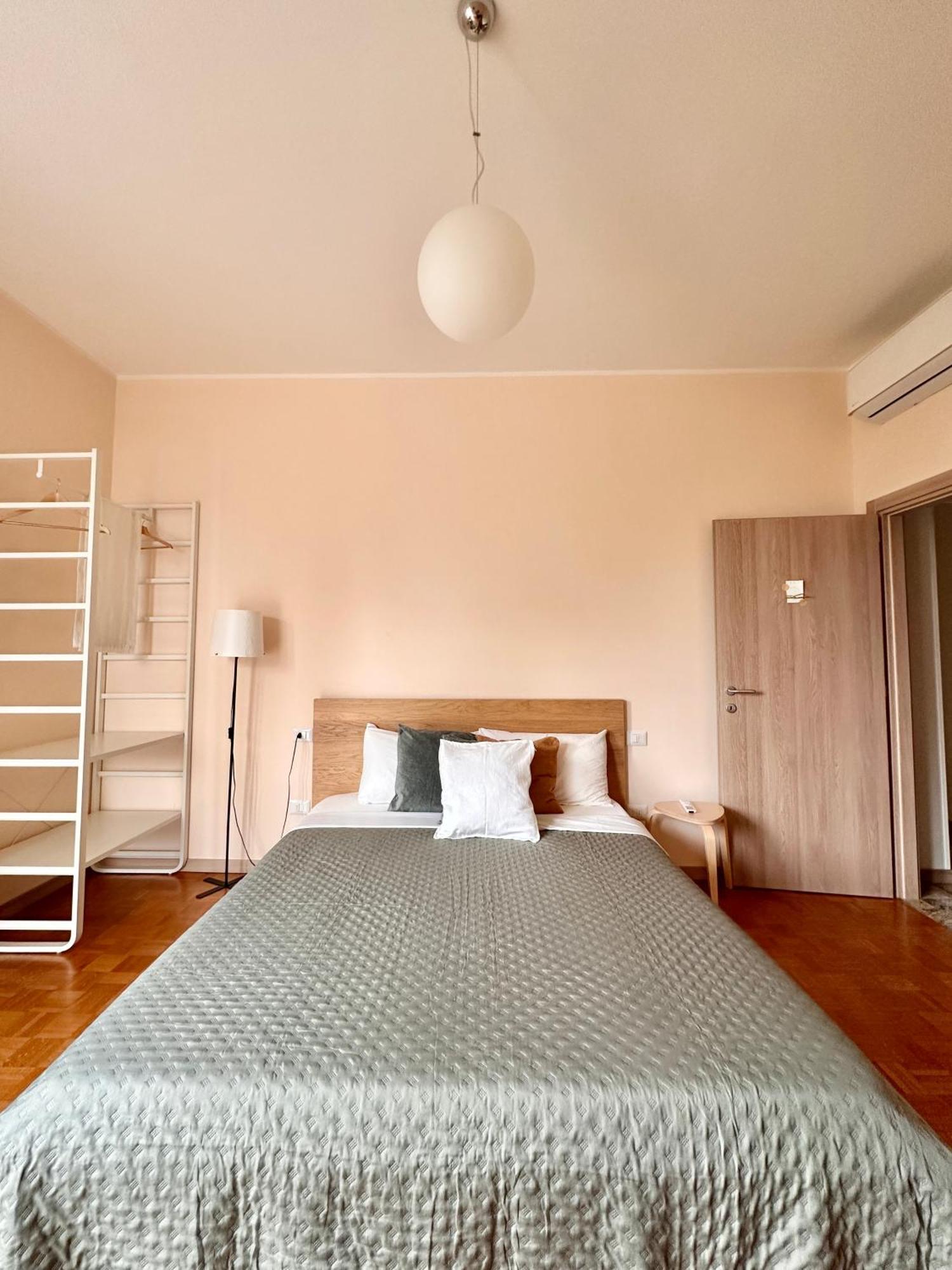 كومو Casa Ling -Ac - Parking-2Bathrooms المظهر الخارجي الصورة