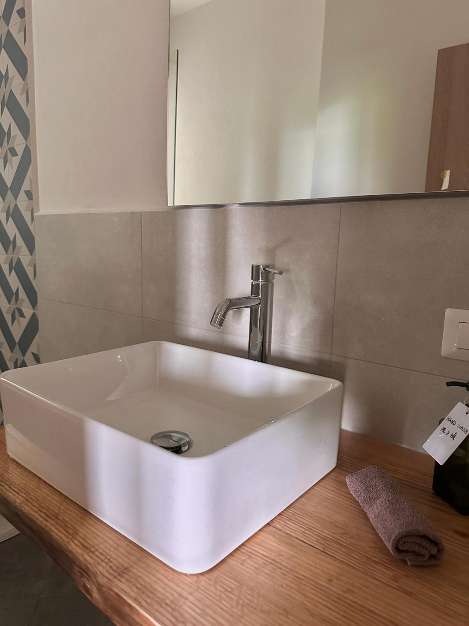 كومو Casa Ling -Ac - Parking-2Bathrooms المظهر الخارجي الصورة